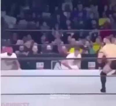 *Jotato in every fight ever*