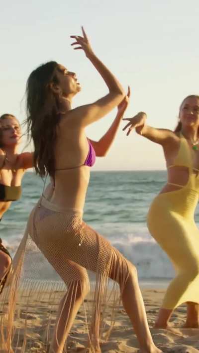 Victoria Justice - Down MV 