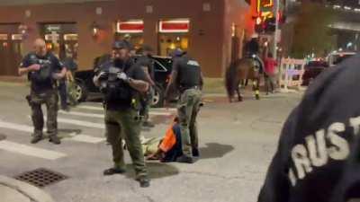 Detroit 🐖 handing out the brain damage