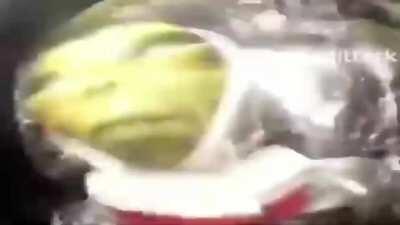 Lan editteki şarkıyı hiç beklemiyodum dedim noluyo lan tanıdık geldi