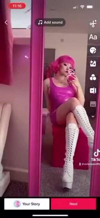 Can’t post the full version of this on tik tok >.<