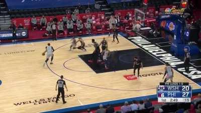 [Highlight] Sixers players hunting the ball like a wolfpack leads to turnover by Beal
