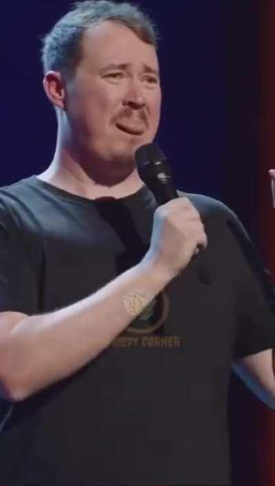 The way this man mimics is accurate af 