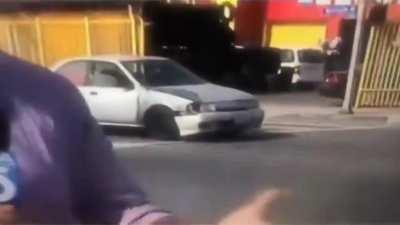 Idiot in car returns to the scene of a crime