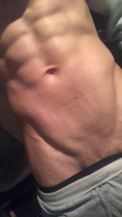 I love post nudes 😊