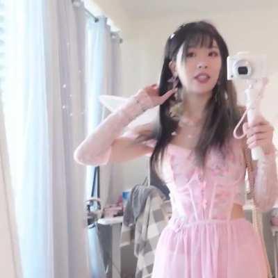 Jaime looking damn good