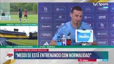 La respuesta de Scaloni cuando le preguntan sobre las privatizaciones de los clubes.