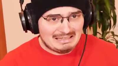 What's missing from this clip?