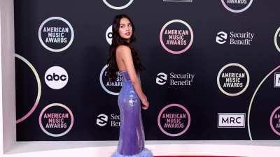 Your AMA New Artist of the Year