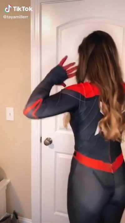 Taya Miller 🥴🎂🎂🎂 Her suit is see through 😳