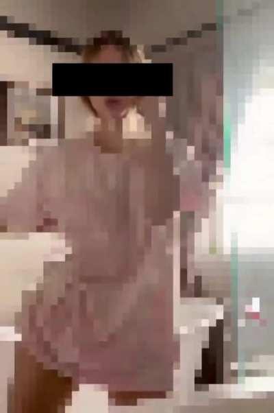 Part 2 is here, there is little slip for you loyal betas 😉