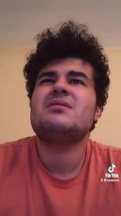 Tiktokta karşıma çıktı hanginiz lan bu