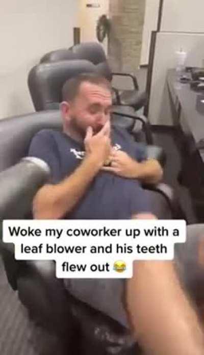 How much will it take you to do this to your boss? 🤣