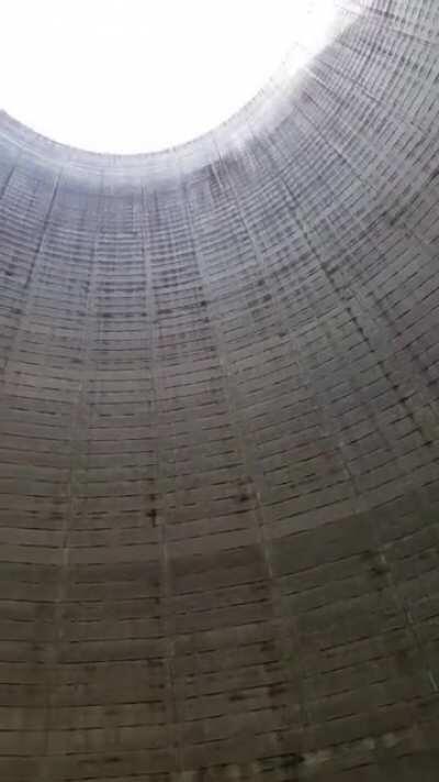 The sound when you burst a balloon inside a nuclear power plant cooling tower 🤯