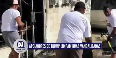 Apoiadores de Trump limpam ruas vandalizadas por BLM e Antifas