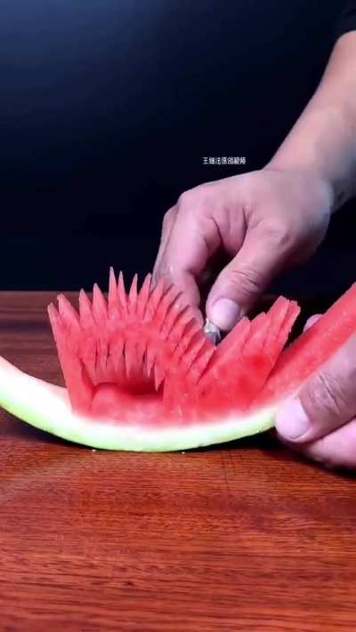 Amazing Artist Creates Art From Fruits and Vegetables 🤯