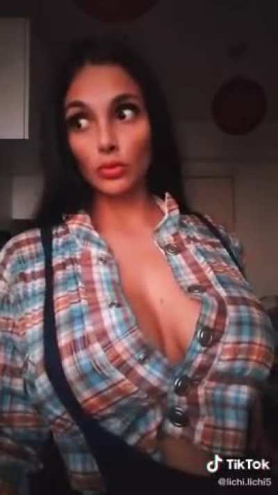 For big boobs latina lovers only