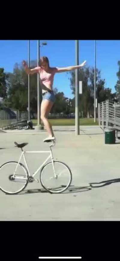 I could not find out who this person is. But if you know her, please leave a comment and give her credit. Insane balance!!