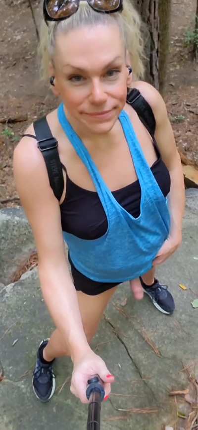 Come into the woods boo 😈