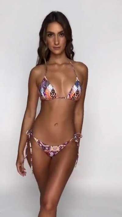 The beauty that is Priscilla Ricart in a very sexy and colorful lulifama bikini