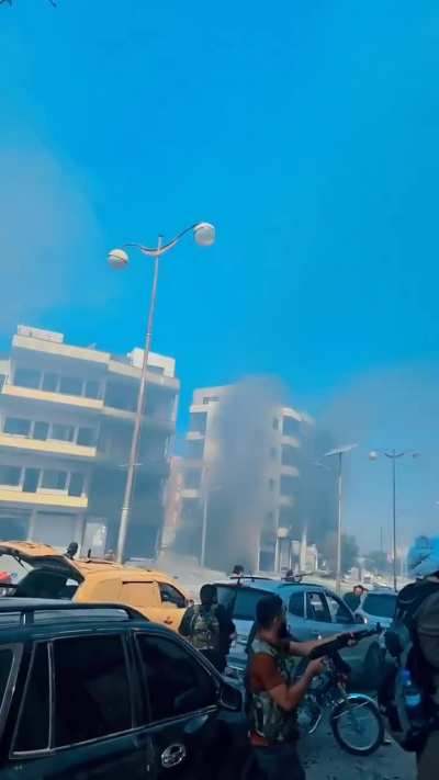 More footage of Bedouin tribesmen fighting Druze militants inside Suwayda city