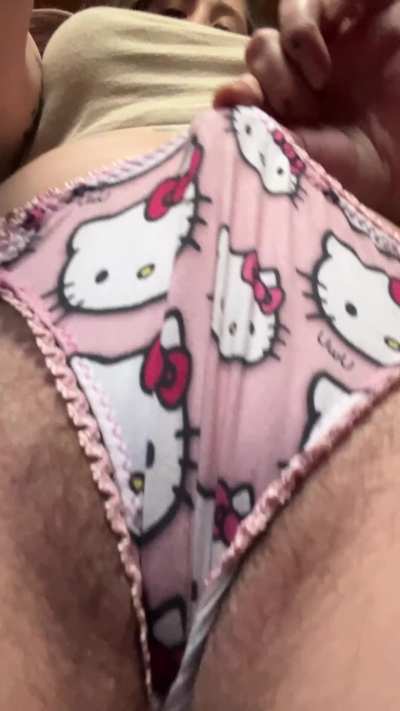 Wanna smell my pussy before eat? [p]