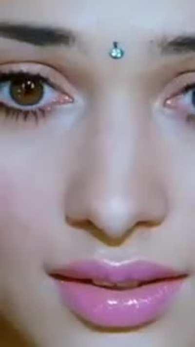 Tamanna sexy navel in blue saree👅💋i wish i could lick it