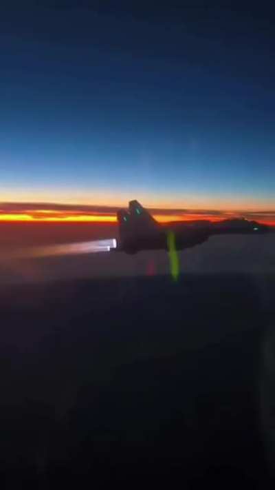 RU POV: SU 27/SU 35 using its afterburner