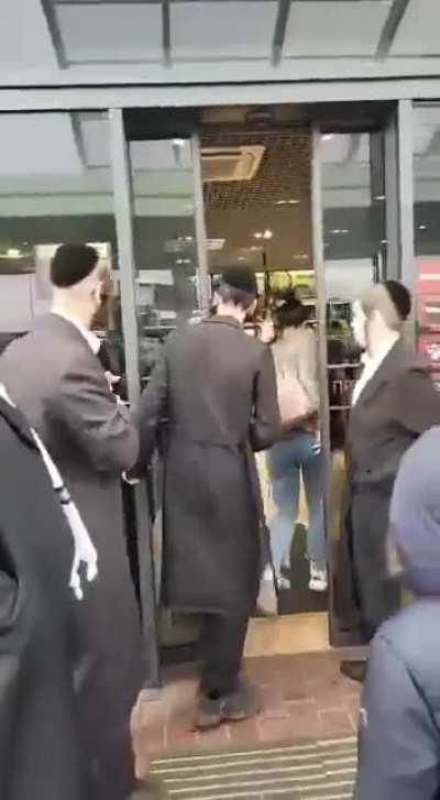 A Ukrainian supermarket banned Jews from entering and from buying goods. It is allowed for non-Jews.