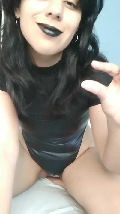 No way your little shrimp is smaller than this, disgusting