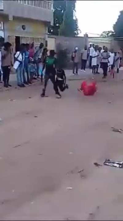 de flesha angolanu 😳