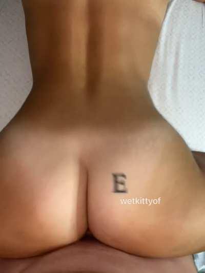 my lips love sucking him in