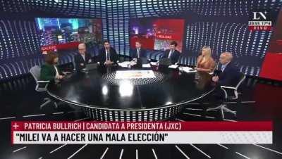 Bullrich comenta sobre la gente que dice haber visto en el acto de Milei