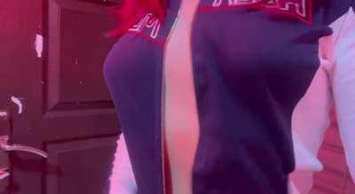 Asian Cute Redhead wants to suck it 🥺🤭