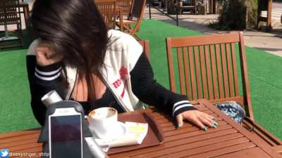 Lets Her Boyfriend Control Her Orgasm Using Wevibe