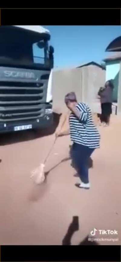 In South Africa, Alcohol sales resumed after an almost 5 month ban due to lockdown restrictions. The first delivery vehicle's arrival was celebrated.