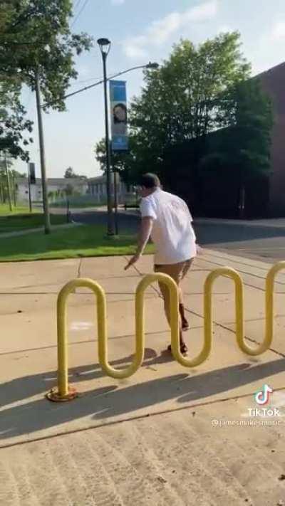 I hope my girlfriend doesn't see this dude