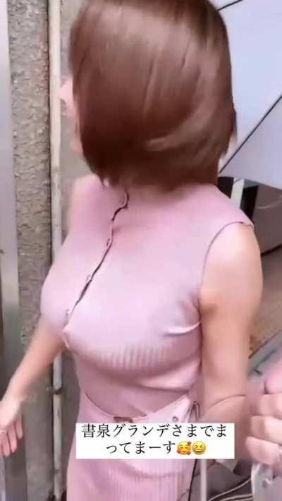 Imagine her fondling Harisson Ford balls