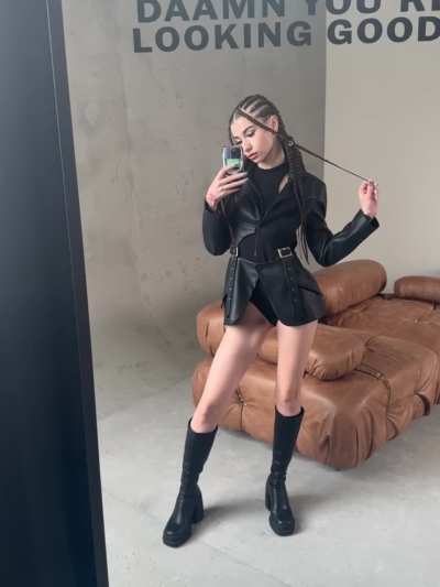 Cant stop to wear leather clothes