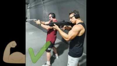 SILENCIO VADIA XANDÃO ESTÁ CAÇANDO DEMONIOS.