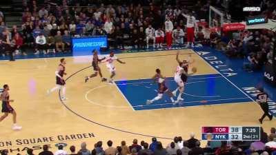 [Highlight] Boucher blocks Toppin's slam and cleans it up on the other end