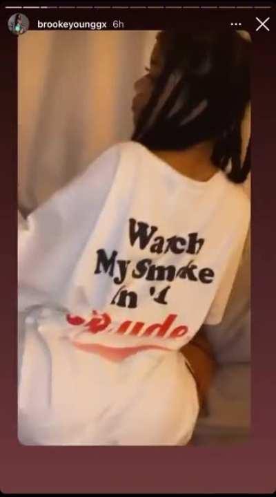 Stop posting other girls bruh she be posting on Instagram and she be active on twitter too