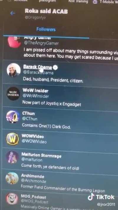Obama follows a NSFW furry account.