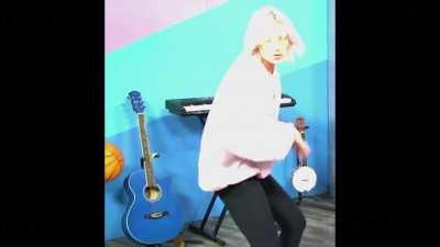 THE VIDEO AND PIC WAS HARD...