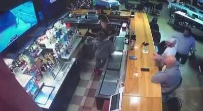 Texas Attorney Pulls Gun At His Ex-Girlfriend and Starts Shooting