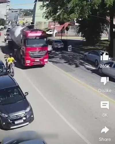 Que harías después de salir debajo del camión?