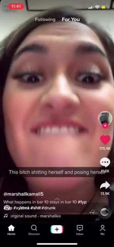 Woman poopoo and peepee herself in the bar restroom