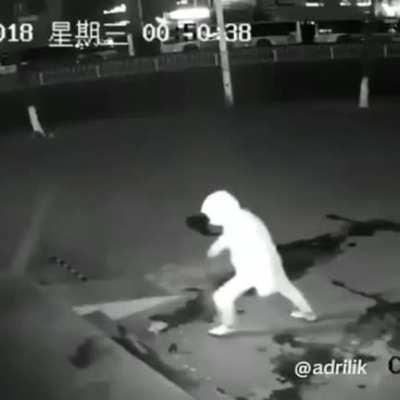 el chaval ha encontrado un shiny