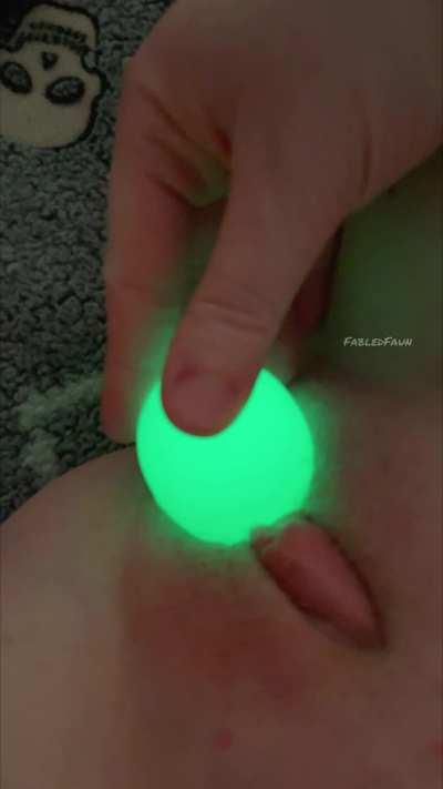 Glow egg push