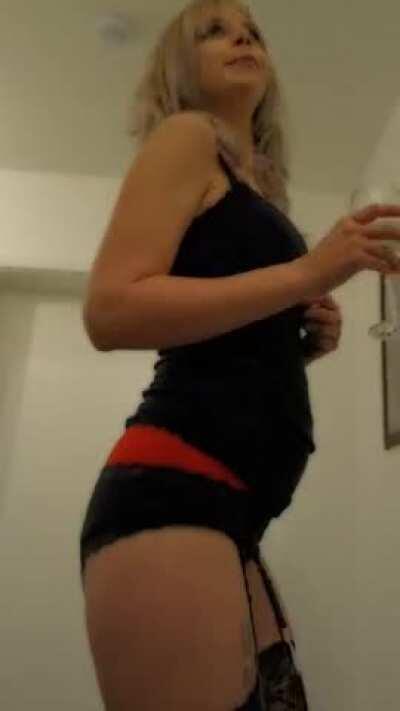 Waiting for a good boy to join!